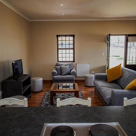Swellendam Self Catering Villa Exterior photo