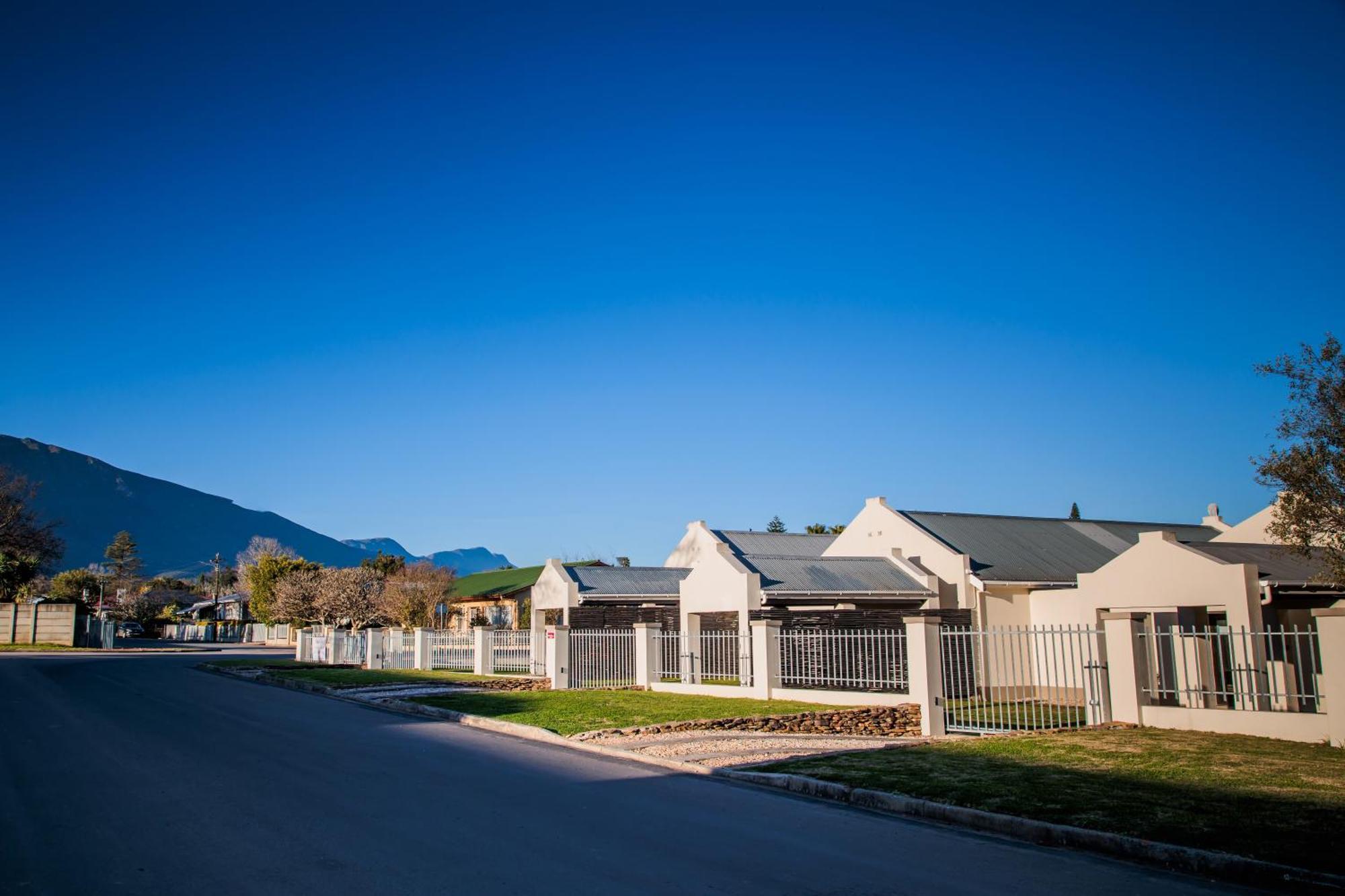Swellendam Self Catering Villa Room photo