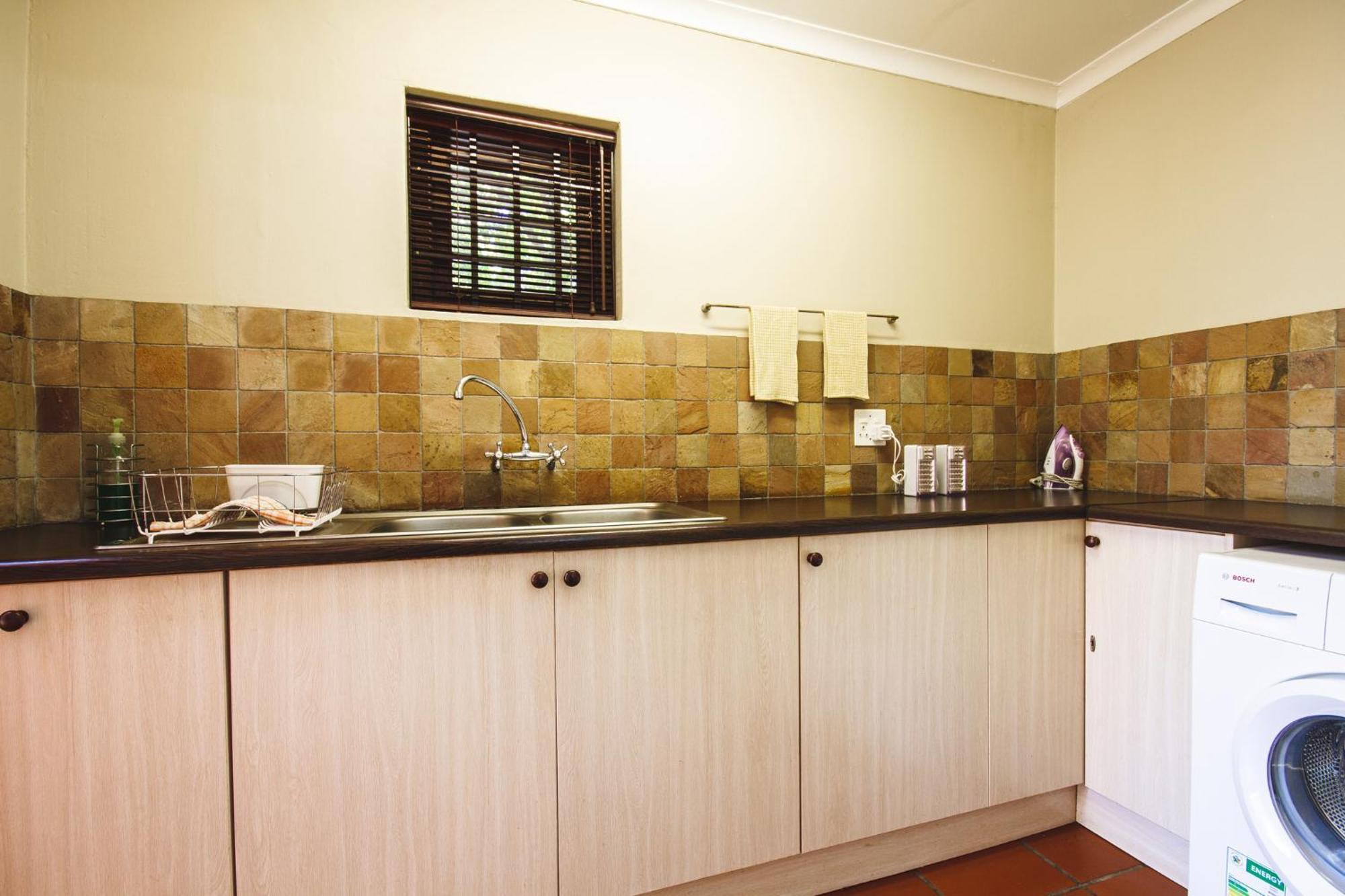 Swellendam Self Catering Villa Room photo